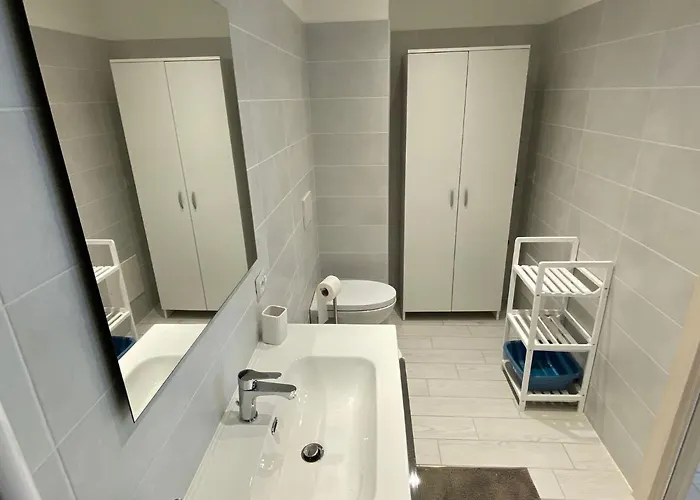 Canada * ستريزا